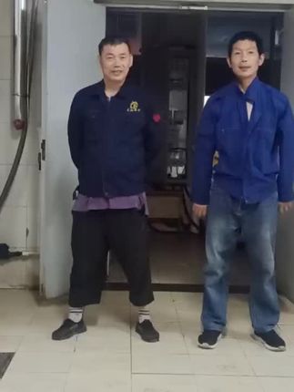 齊魯醫(yī)藥學(xué)院六食堂四食堂開工，樂邦保潔專注油煙管道清洗業(yè)務(wù)